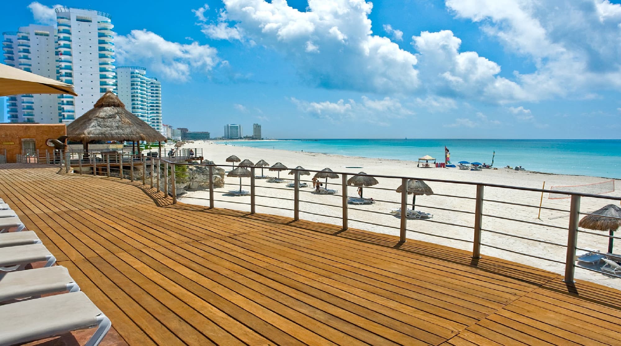 Sunset Royal Beach Resort, Terrace