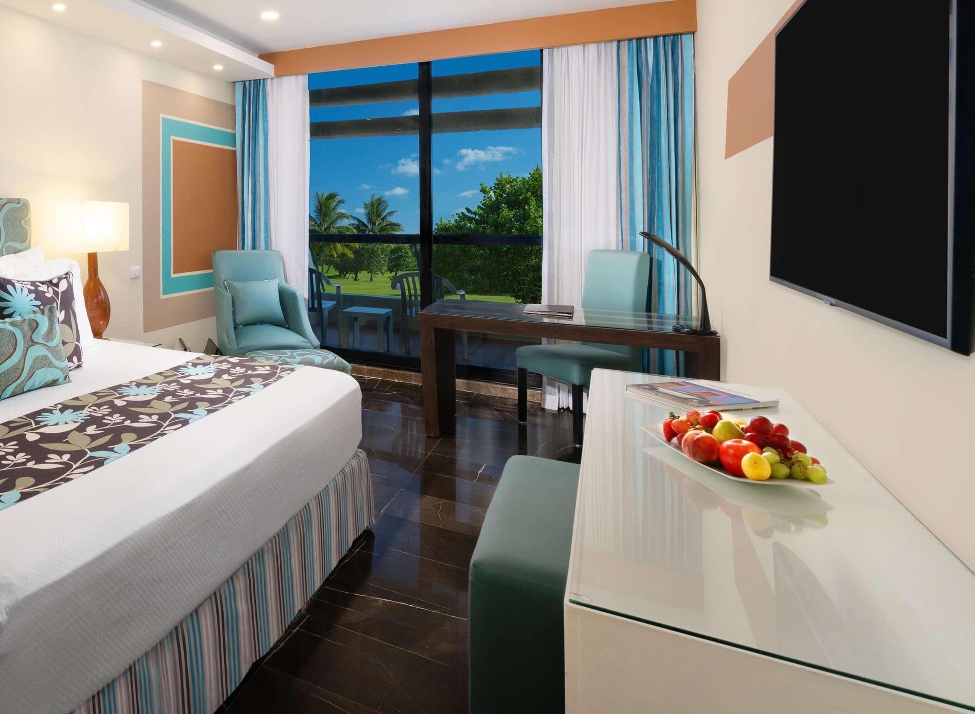 The Pyramid Cancun by Oasis, Room