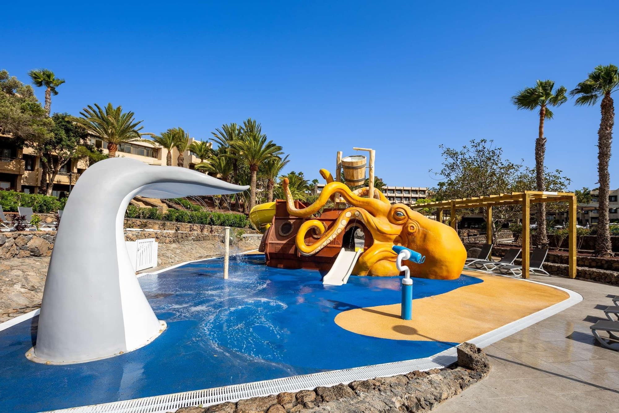 Barcelo Lanzarote Active Resort, Sports and Entertainment