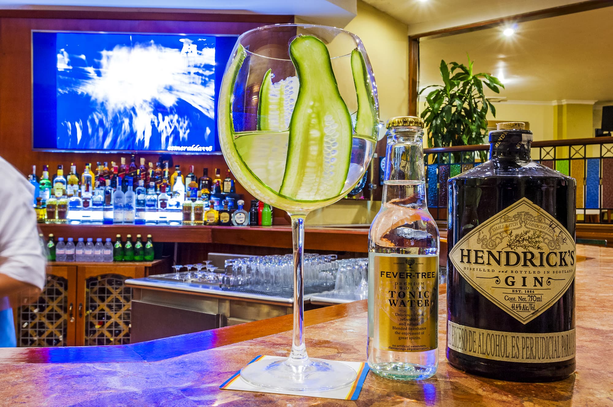 Almirante Cartagena, Bar