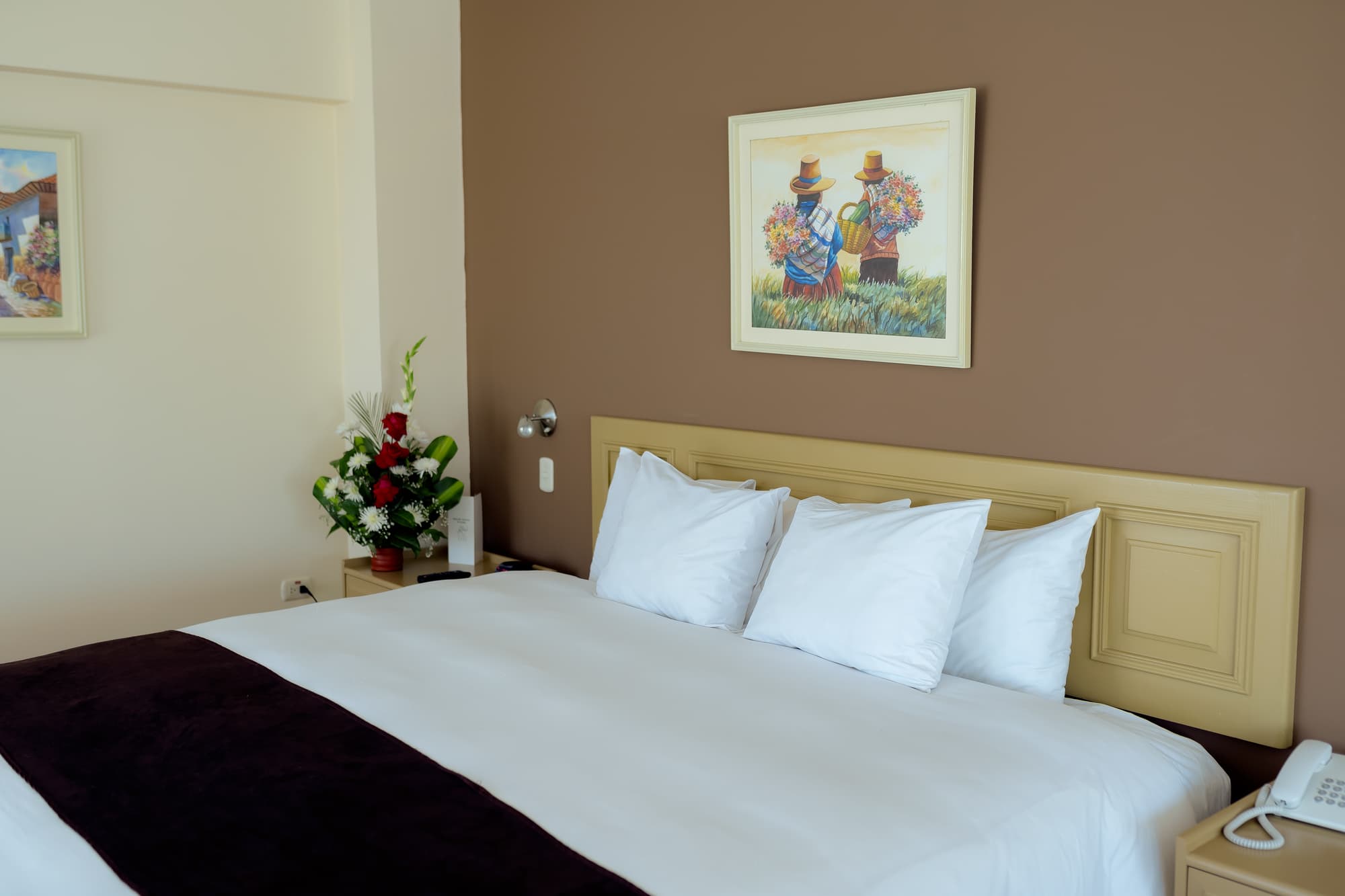 Jose Antonio Puno, Room