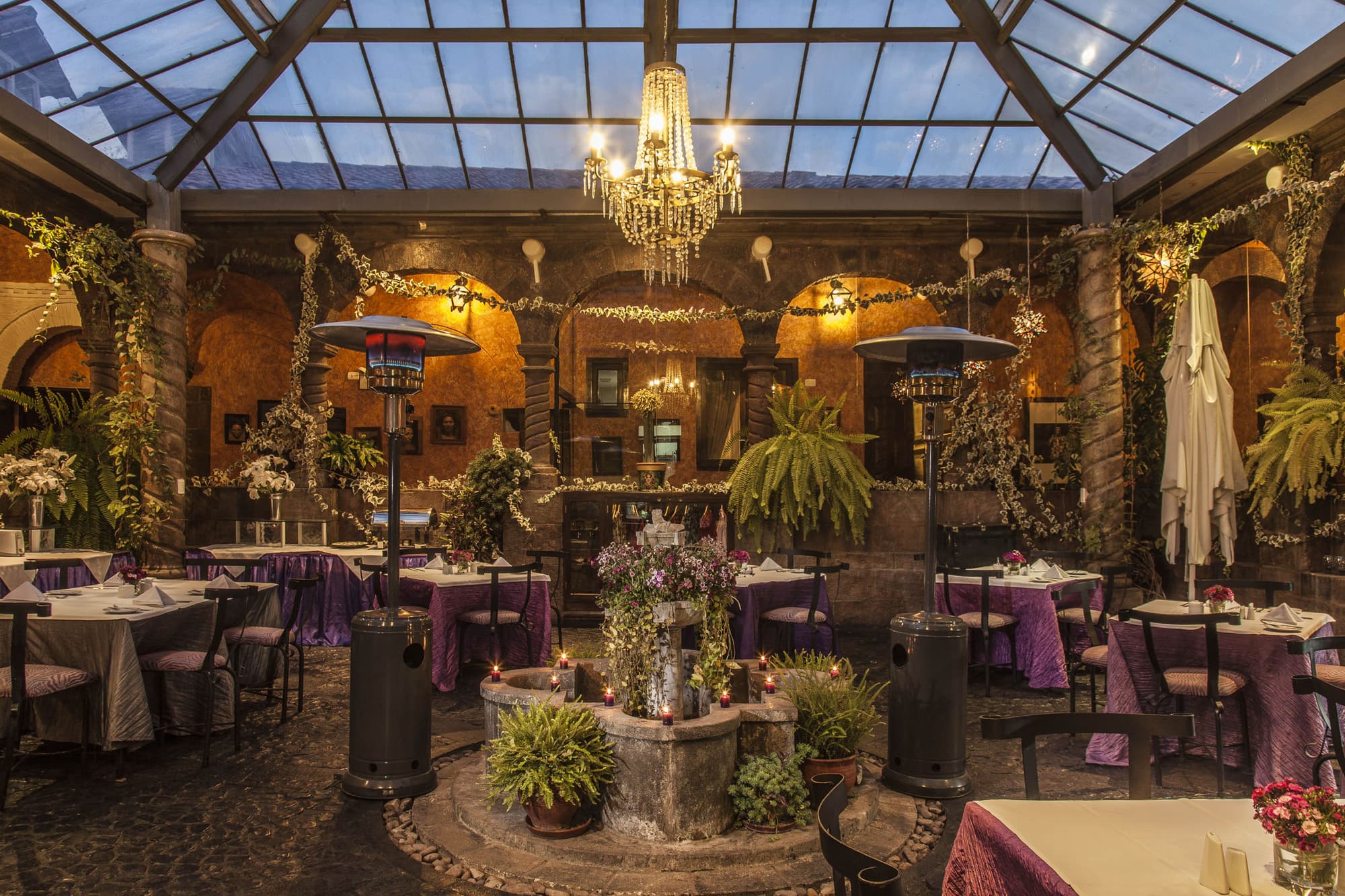 Andean Wings, Restaurant