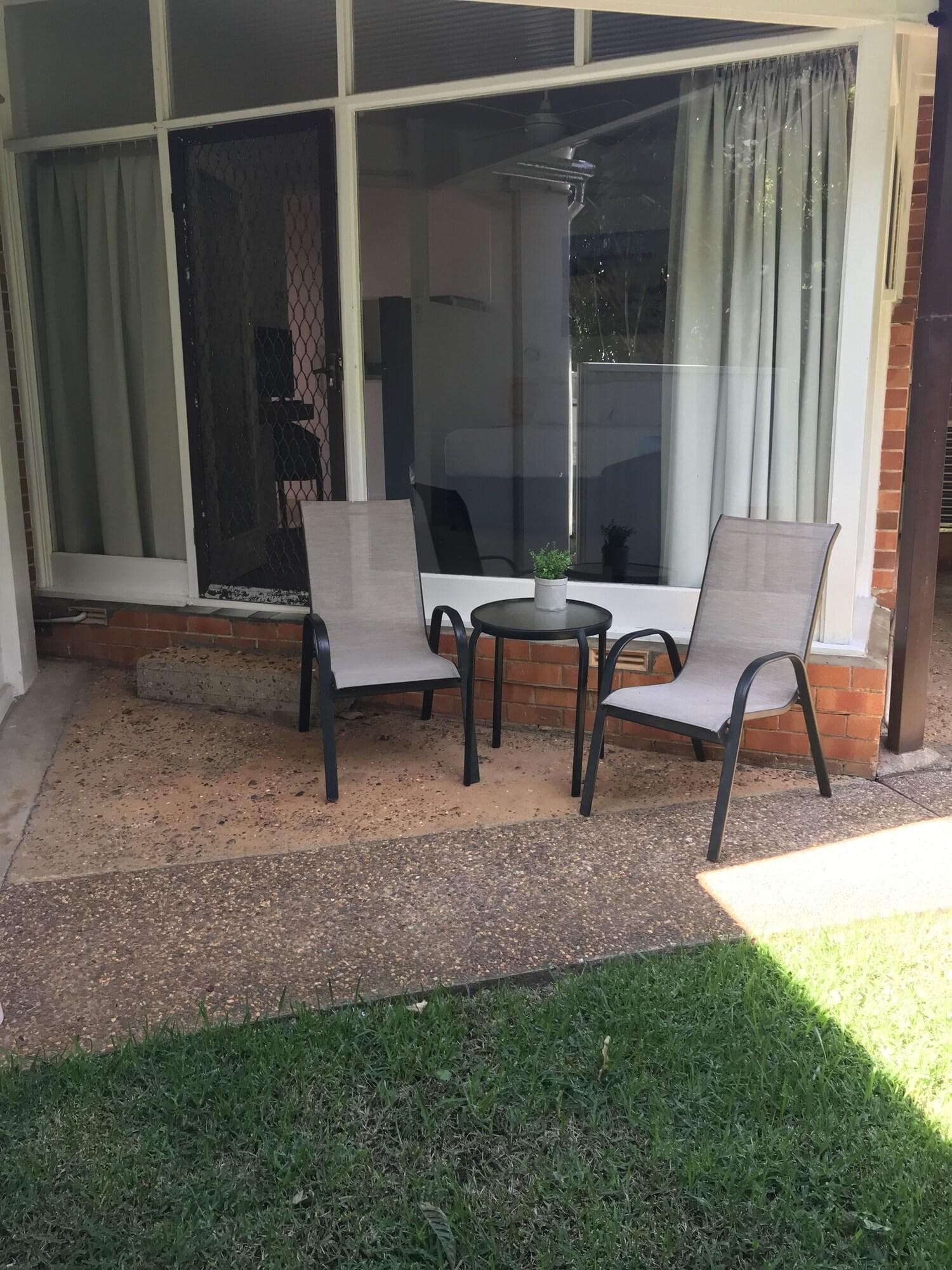 Ocean Breeze Motel, Terrace