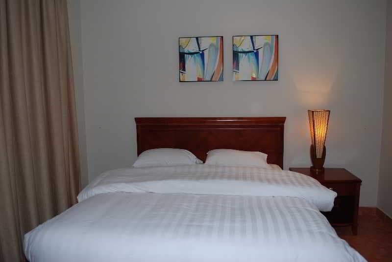 Times Square Suites, Room