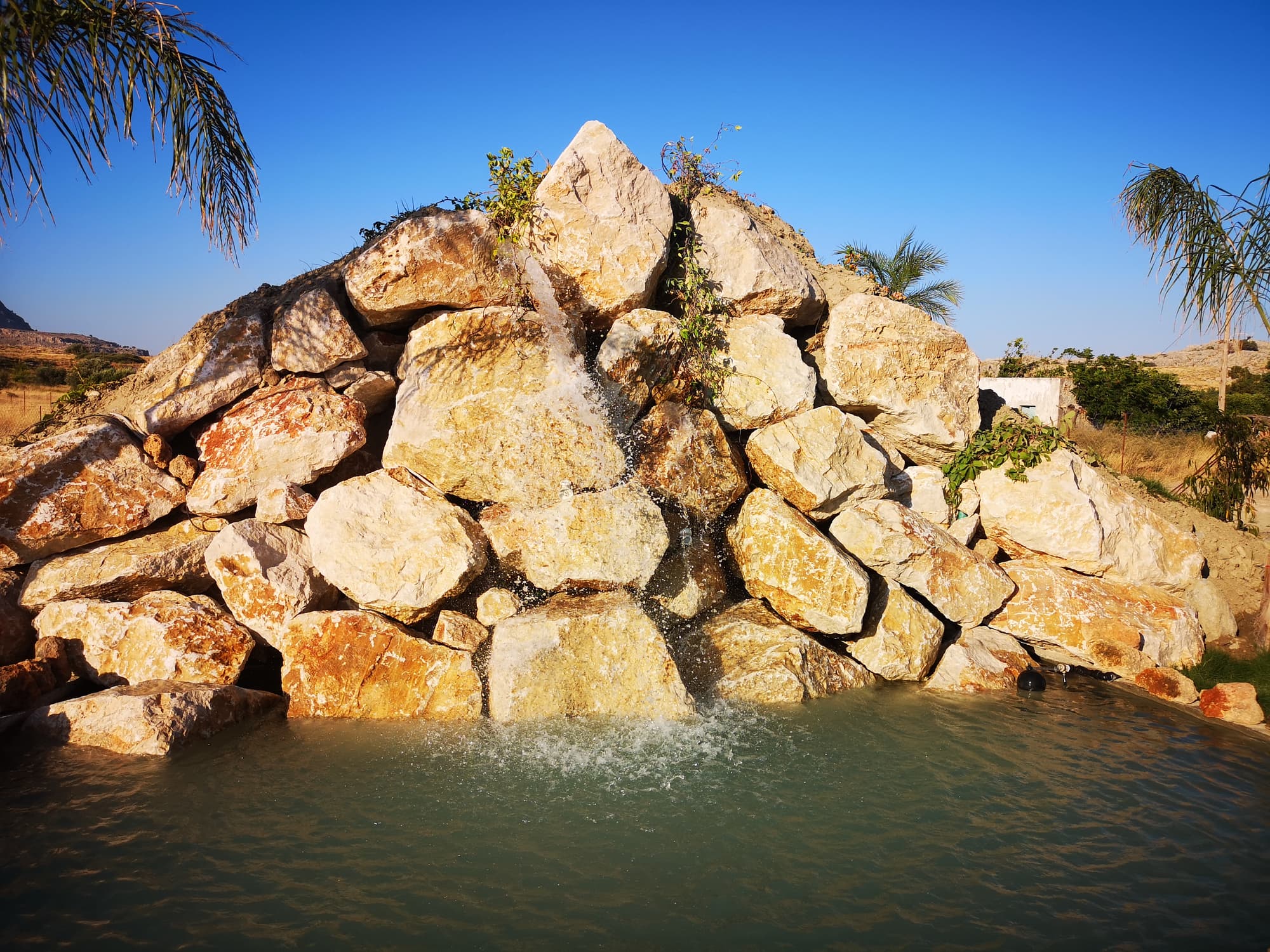 Alia suites & Alia beachfront suites and spa, General view