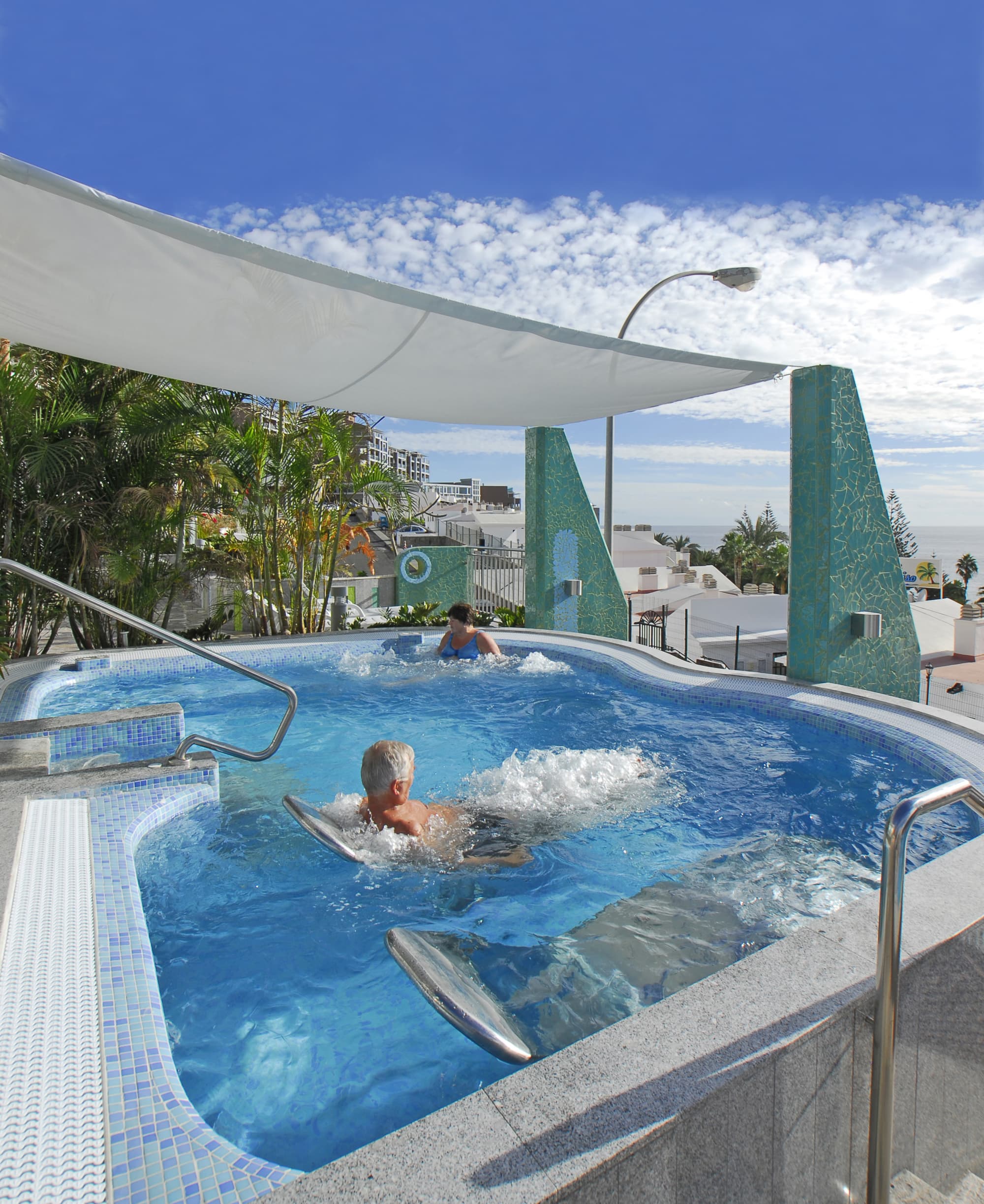 Aparthotel Curasol, Pool