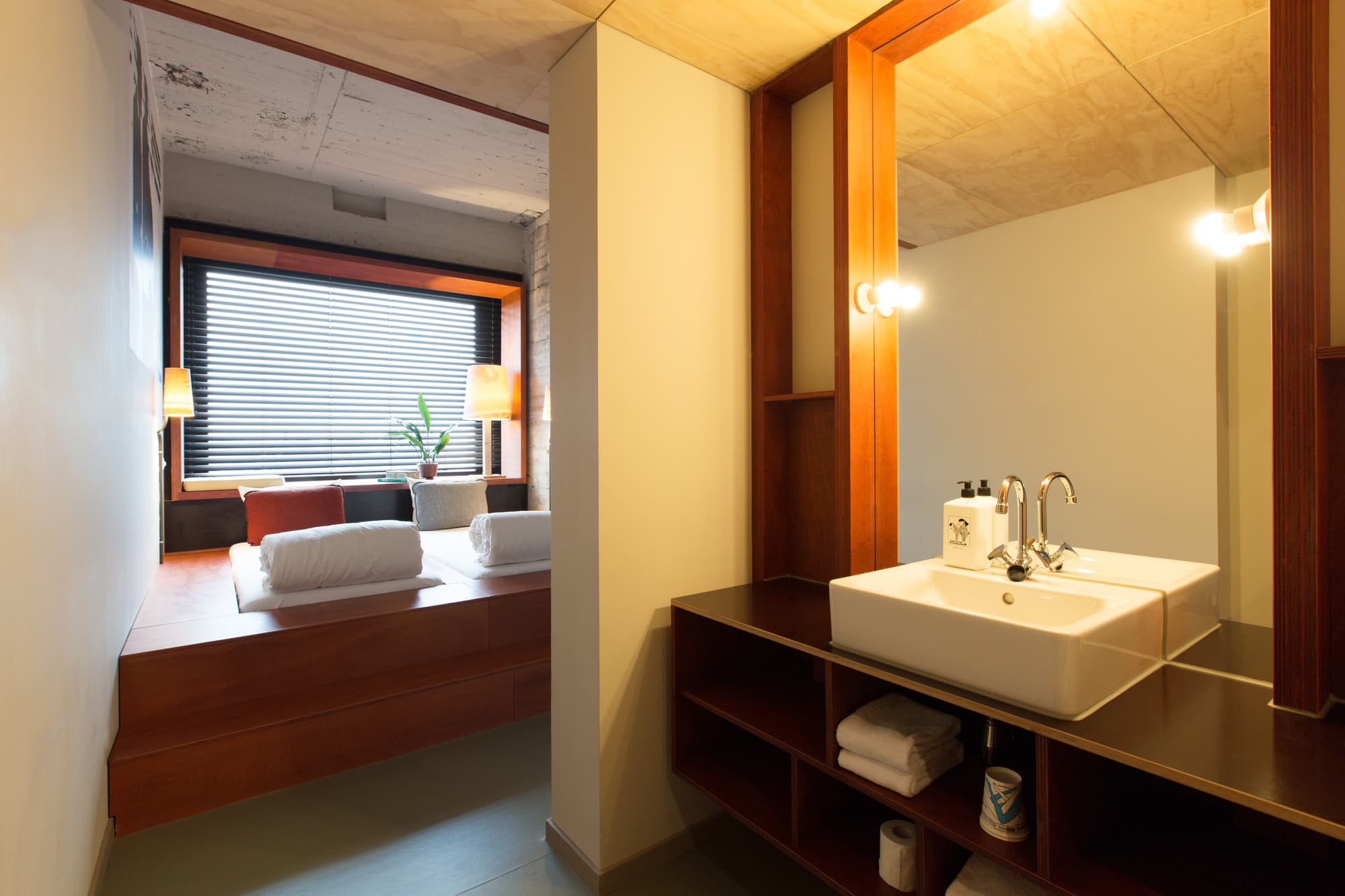 Volkshotel Amsterdam, Room