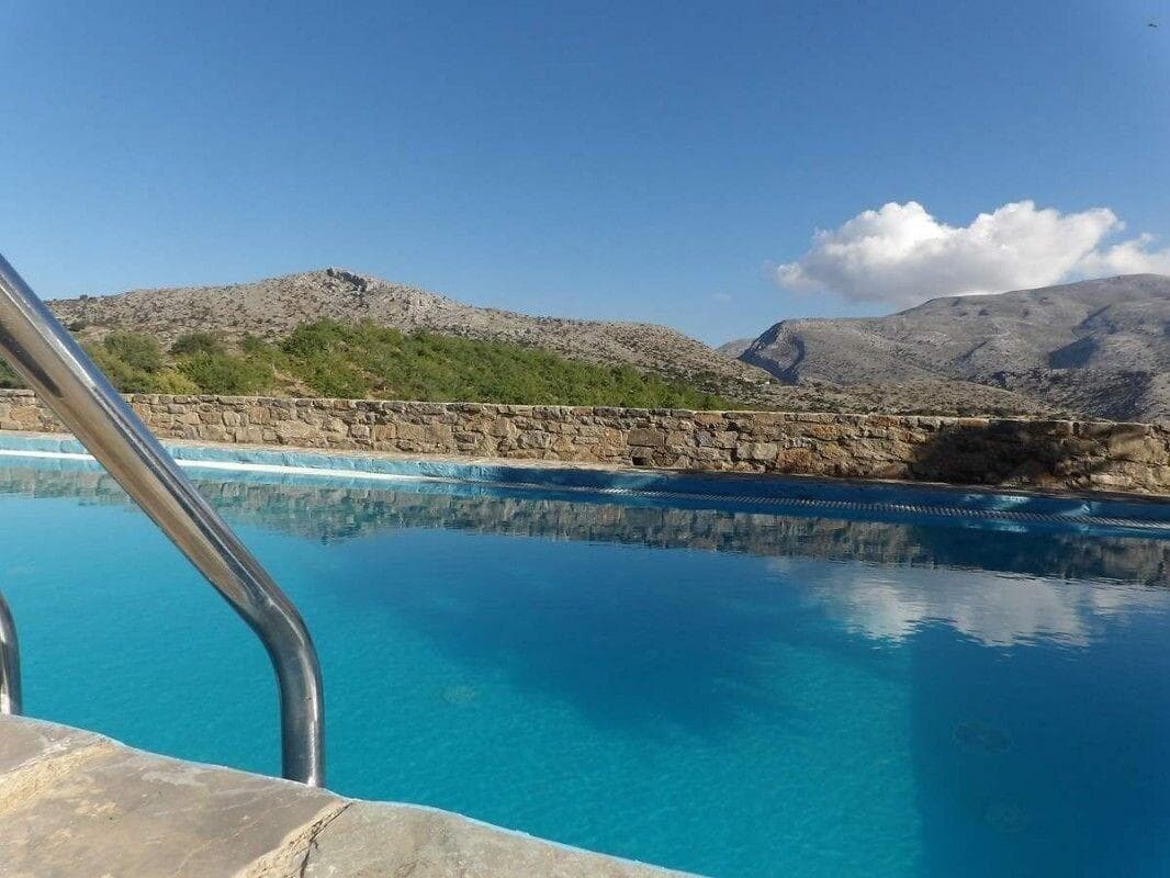 Arodamos Traditional Houses, Sports and Entertainment