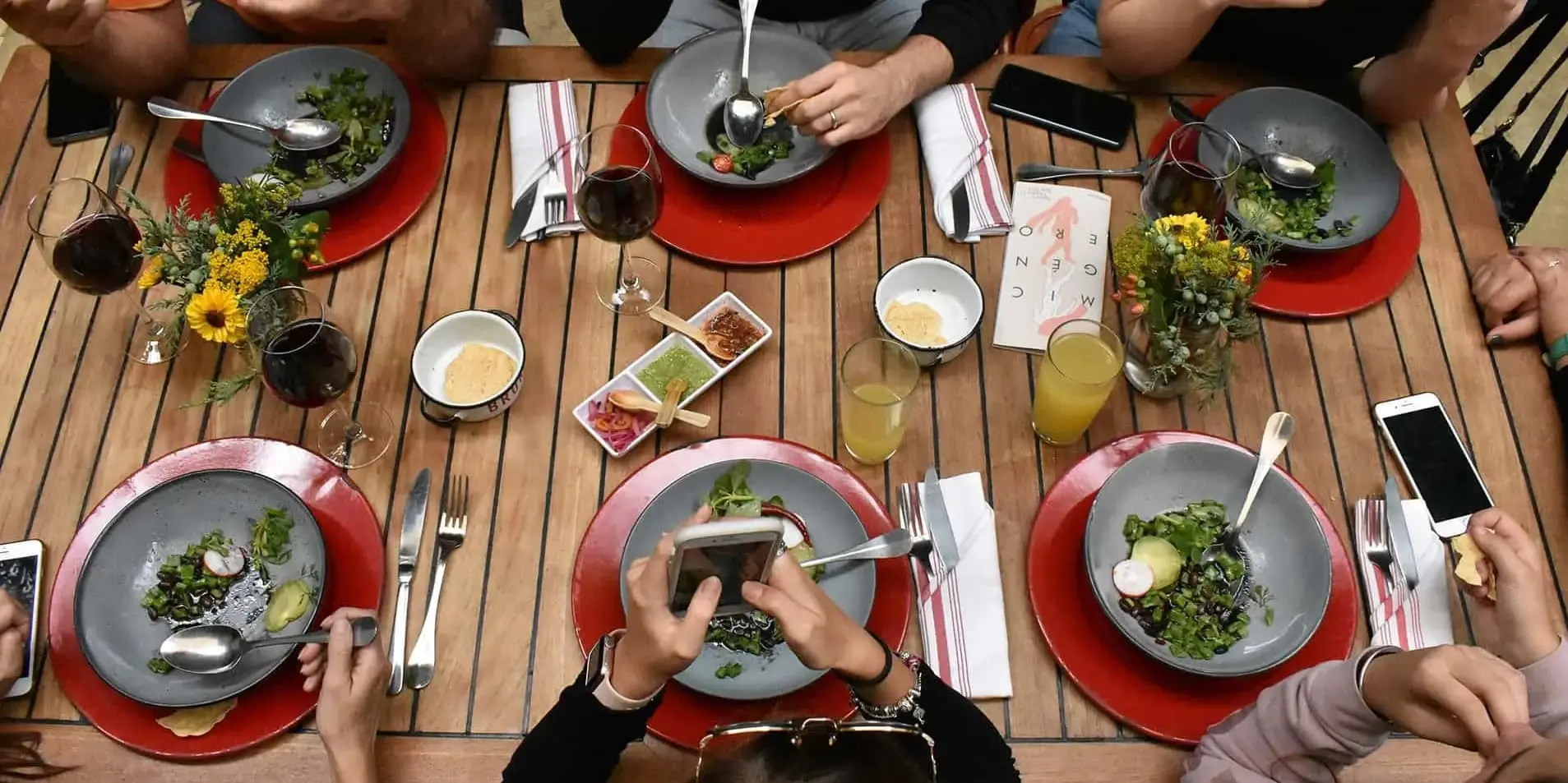 DÍA 2		VISITA DE CIUDAD Y TOUR GASTRONÓMICO POR LA COLONIA ROMA