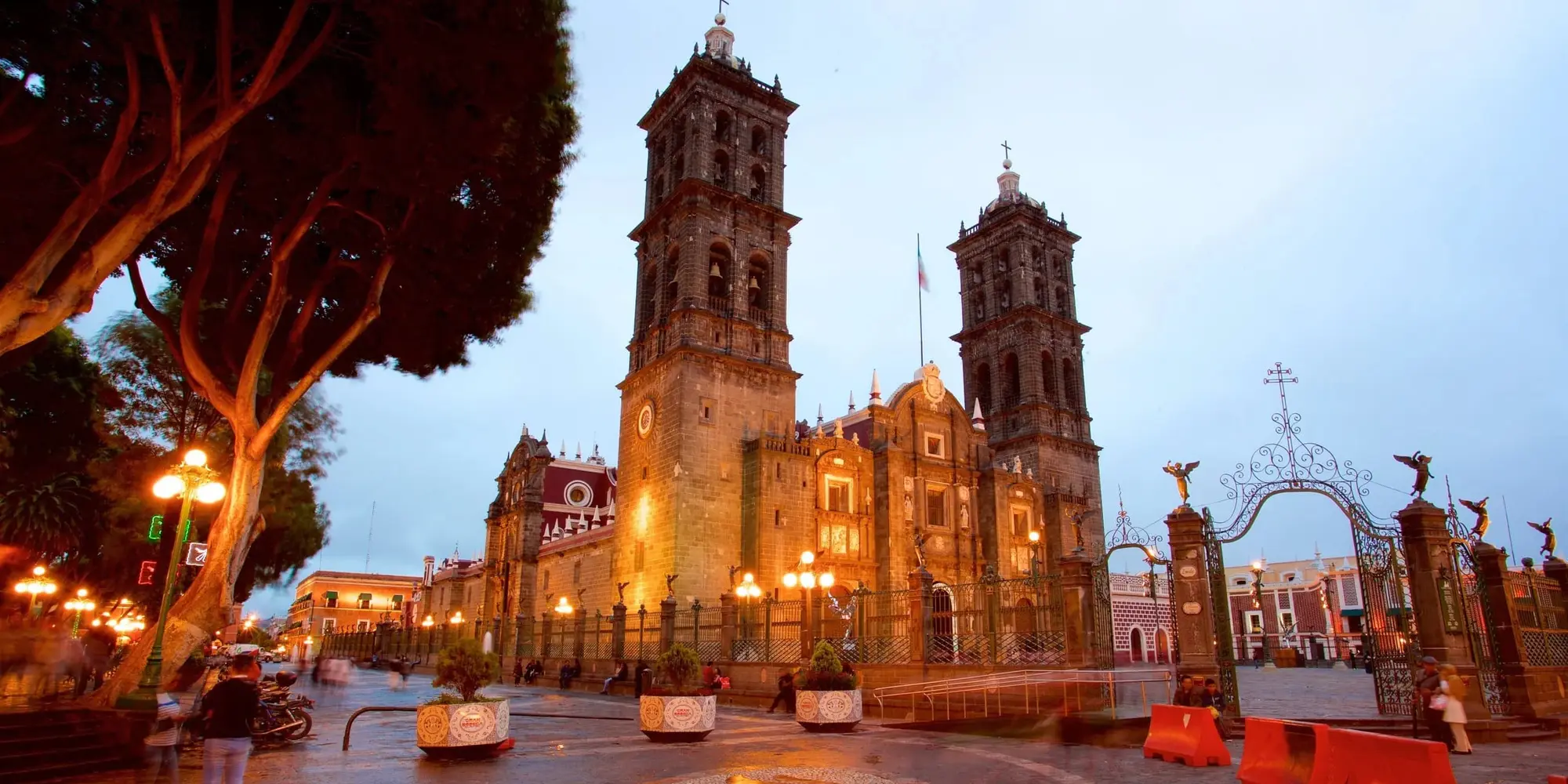 DÍA 03      (JUEVES)        CIUDAD DE MEXICO – PUEBLA – OAXACA