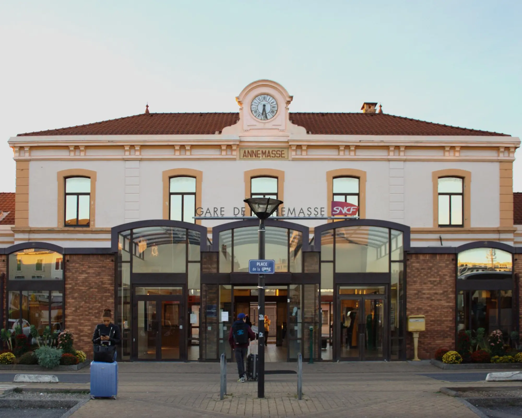 آنماس, فرانسه