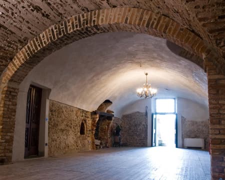 Guided tour of the Castle of Castellengo.