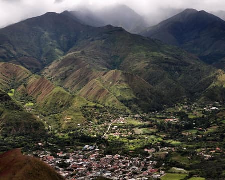 Excursión al Parque Nacional Podocarpus + Vilcabamba