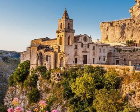 Hiking nel Parco della Murgia tra natura e storia