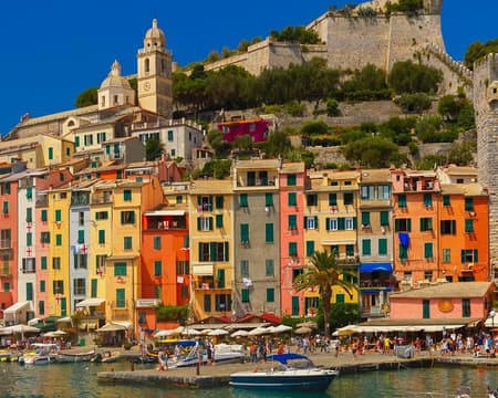 Cinque Terre tour between land and sea