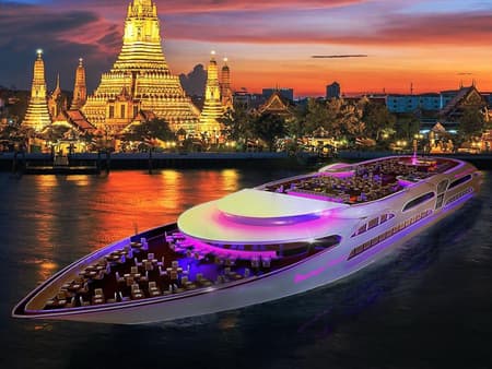 Grand Pearl Dinner Cruise over Chaohraya River