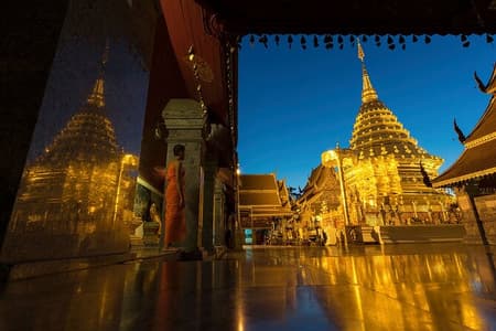 Doi Suthep and Wat Umong Night Tour From Chiang Mai