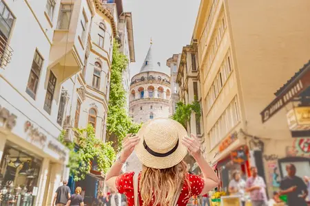 Istanbul: Galata, Taksim, Istiklal & Karaköy Walking Tour