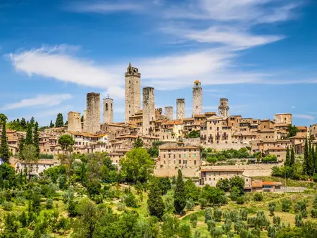 Dagtrip naar Pisa, Siena en San Gimignano met optionele lunch en wijn