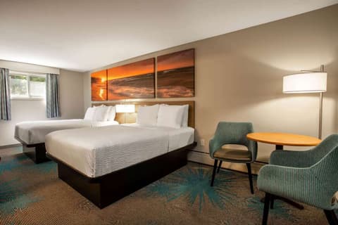 Days Inn by Wyndham Marquette, 