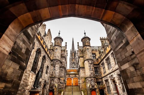 Castillos y Leyendas de Escocia