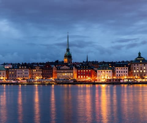 Helsinki y Fiordos Magníficos