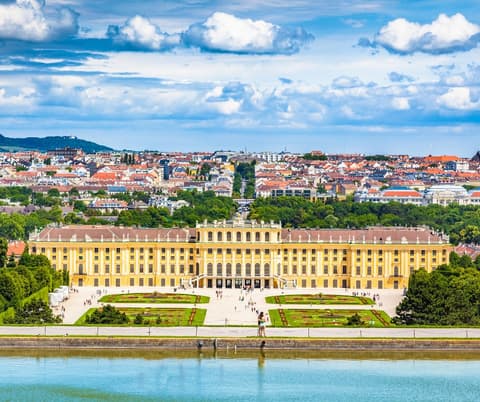 Europa del Este con Termas (Primera)