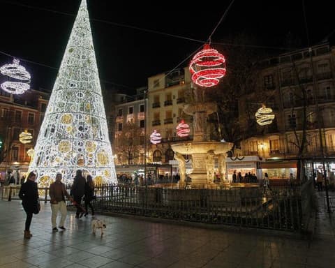 Navidad en Granada y Sierra Nevada: Encanto Andaluz