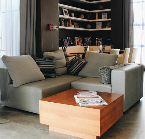 Hotel Rennova, Salón del vestíbulo