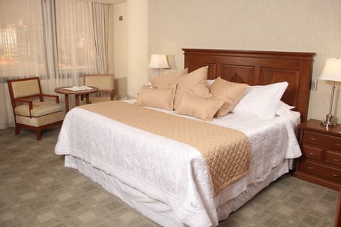 Toloma Gran Hotel, Featured Image