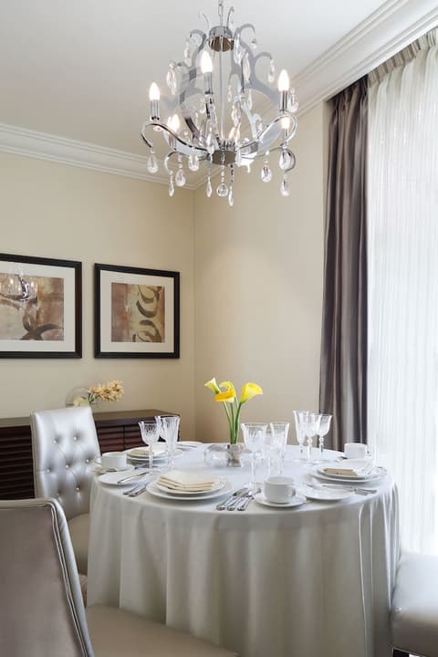 Makkah Clock Royal Tower - A Fairmont Hotel, In-Room Dining