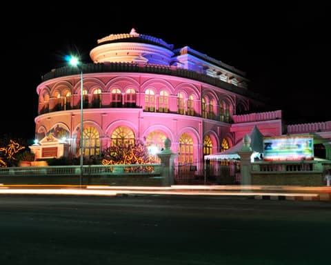 Des cités sacrés aux lagunes de Kerala - TN1