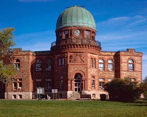 Essence of Eastern Canada end Montreal  (Tour de 18 a 35 años)