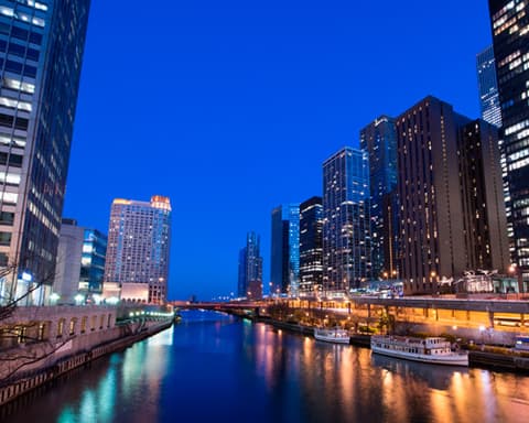 The Chicago Package - RIU Plaza Chicago Hotel - 4 Nights