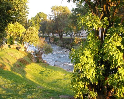 Ruta Mágica: La Ruta De Los Volcanes, La Atenas Del Ecuador Y La Perla Del Pacífico