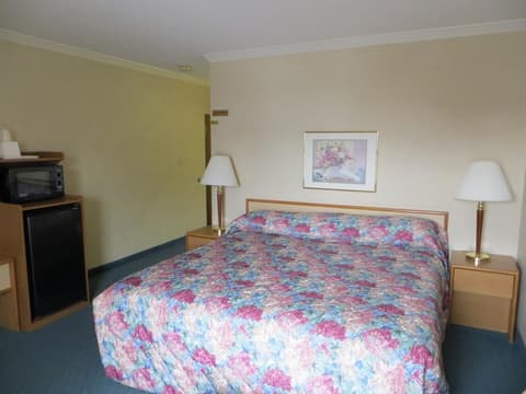 Homestyle Inn & Suites, Room