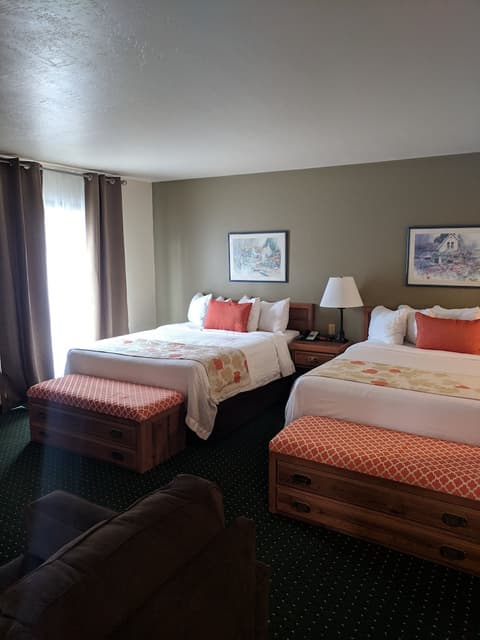 Hawthorn Extended Stay by Wyndham Green Bay, Room