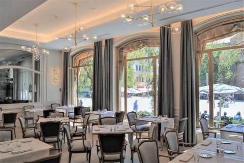 Lamaro Hotel, Breakfast buffet