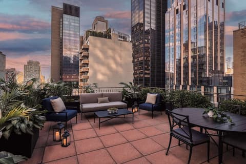 The Benjamin Royal Sonesta New York, Terrace/patio