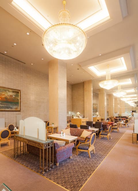ANA Crowne Plaza Matsuyama by IHG, Lobby lounge