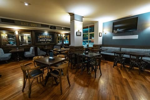 Amerian Cordoba, Breakfast area