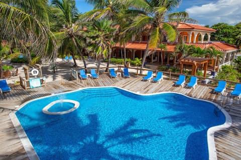 Sunbreeze Hotel, Pool