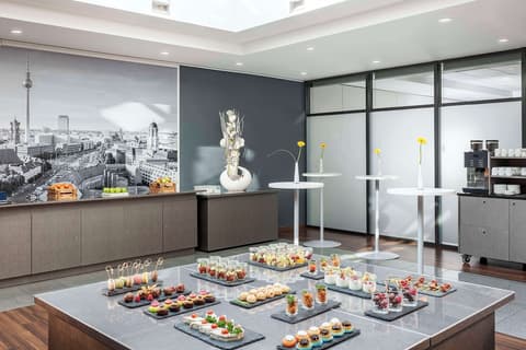 NH Berlin Alexanderplatz, Breakfast area