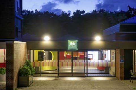 ibis Styles Louvain la Neuve Hotel et Events, Front of property - evening/night