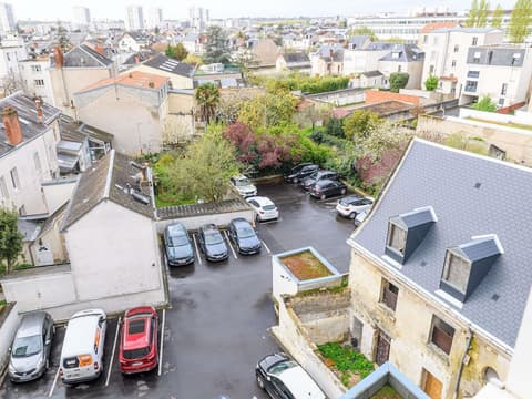 ibis Styles Tours Centre, Miscellaneous