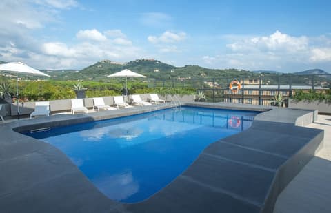 LHP Hotel Montecatini Palace & SPA, Outdoor pool
