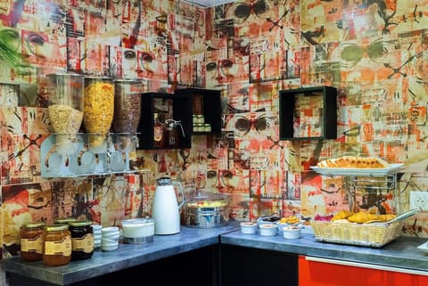 Best Western Plus Opera Batignolles, Breakfast area