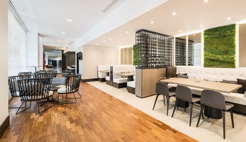 Hotel ILUNION Pio XII, Restaurant