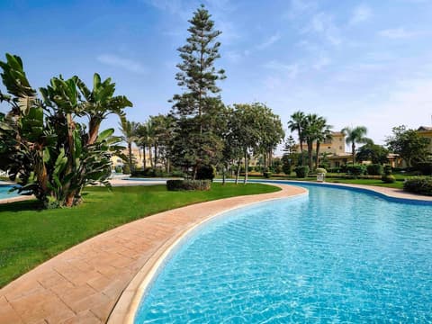 Mövenpick Hotel Cairo - Media City, Room