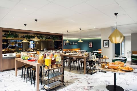 Radisson Blu Hotel, Glasgow, Breakfast area
